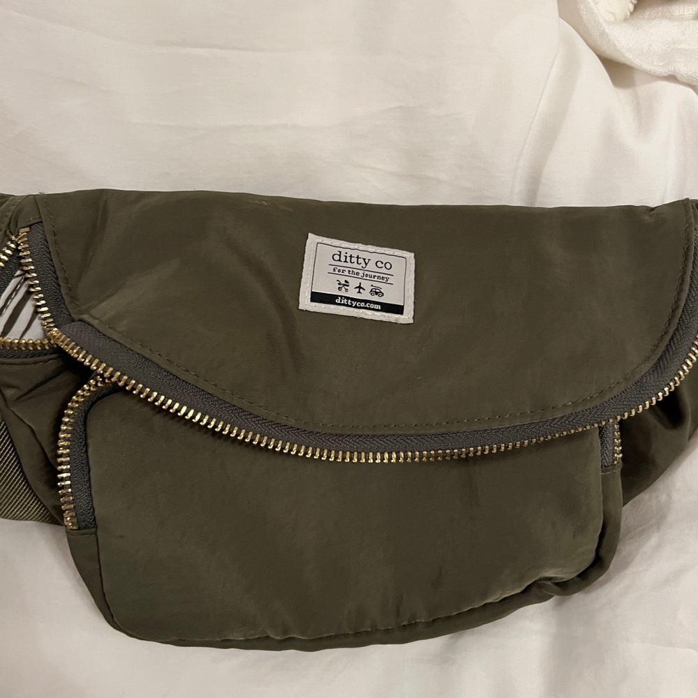 Green Belt Diaper Bag - Picture 8 of 14